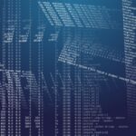 Ein verzerrter Computercode auf blauen Hintergrund